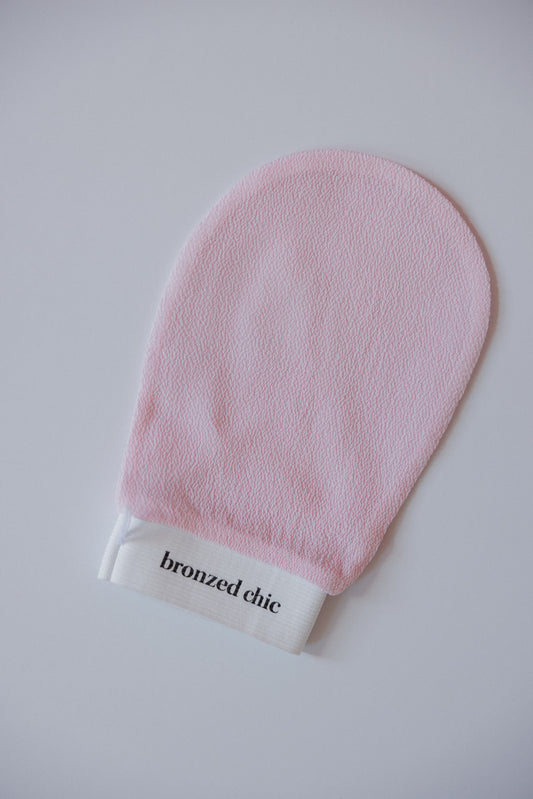 BRONZED CHIC® PINK EXFOLIATING MITT